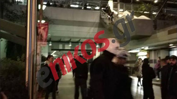 Συμπλοκές οπαδών της Μίλαν και της ΑΕΚ στα Πευκάκια