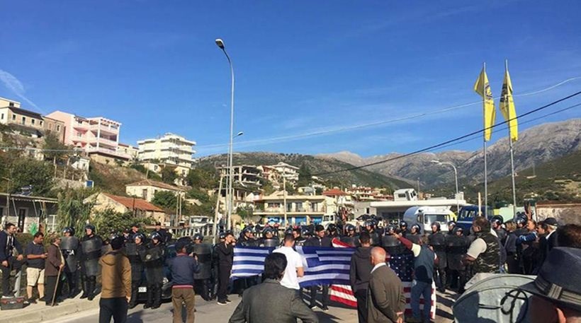 Δημοκρατική Ευθύνη: Η κυβέρνηση να επιβάλλει οικονομικές κυρώσεις για το έγκλημα κατά των Ελλήνων της Χειμάρρας