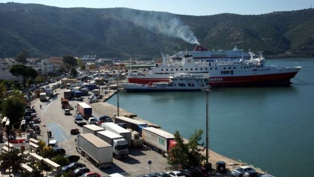 Δεμένα Πέμπτη και Παρασκευή τα πλοία σε Κέρκυρα και Ηγουμενίτσα