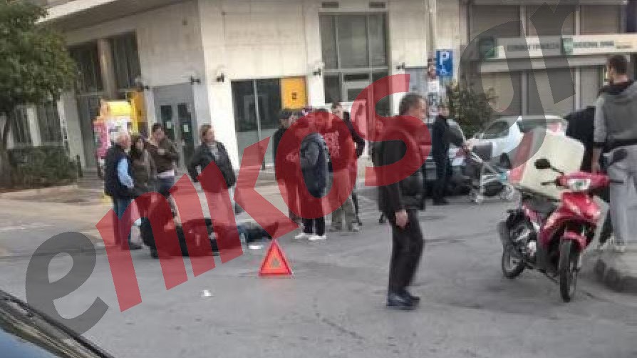 Τροχαίο ατύχημα με ντελιβερά στη Γλυφάδα – ΦΩΤΟ αναγνώστη