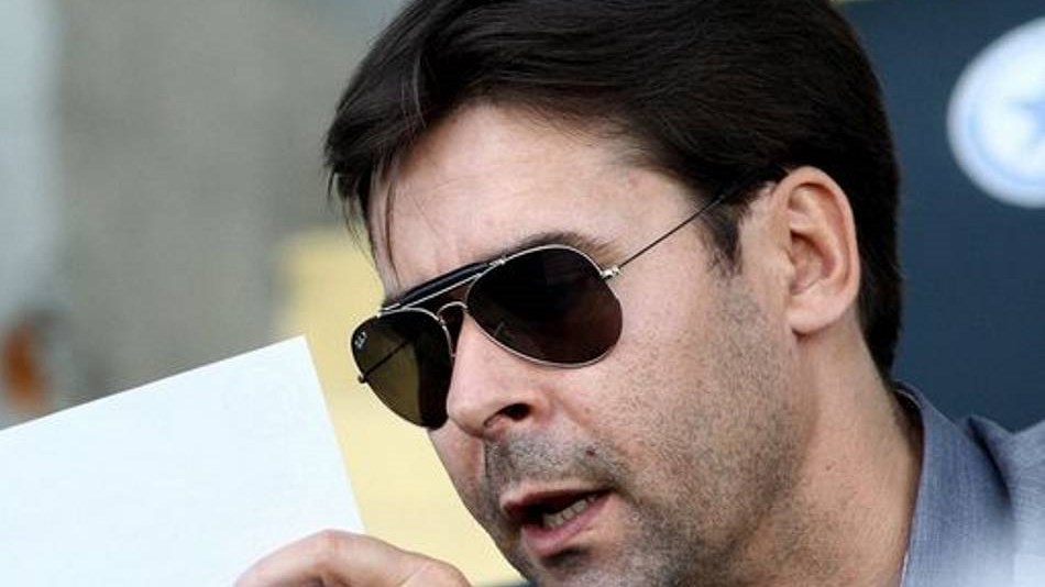 Νέα ανάρτηση του Βασίλη Τσιάρτα “για όσους δεν κατάλαβαν” την προηγούμενη για την ελληνική σημαία