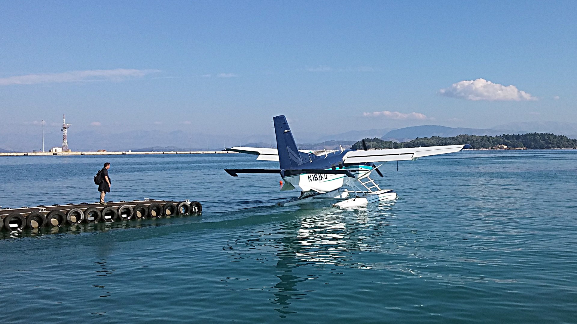 Με επιτυχία οι πρώτες δοκιμαστικές πτήσεις υδροπλάνων στην Ελλάδα – ΦΩΤΟ