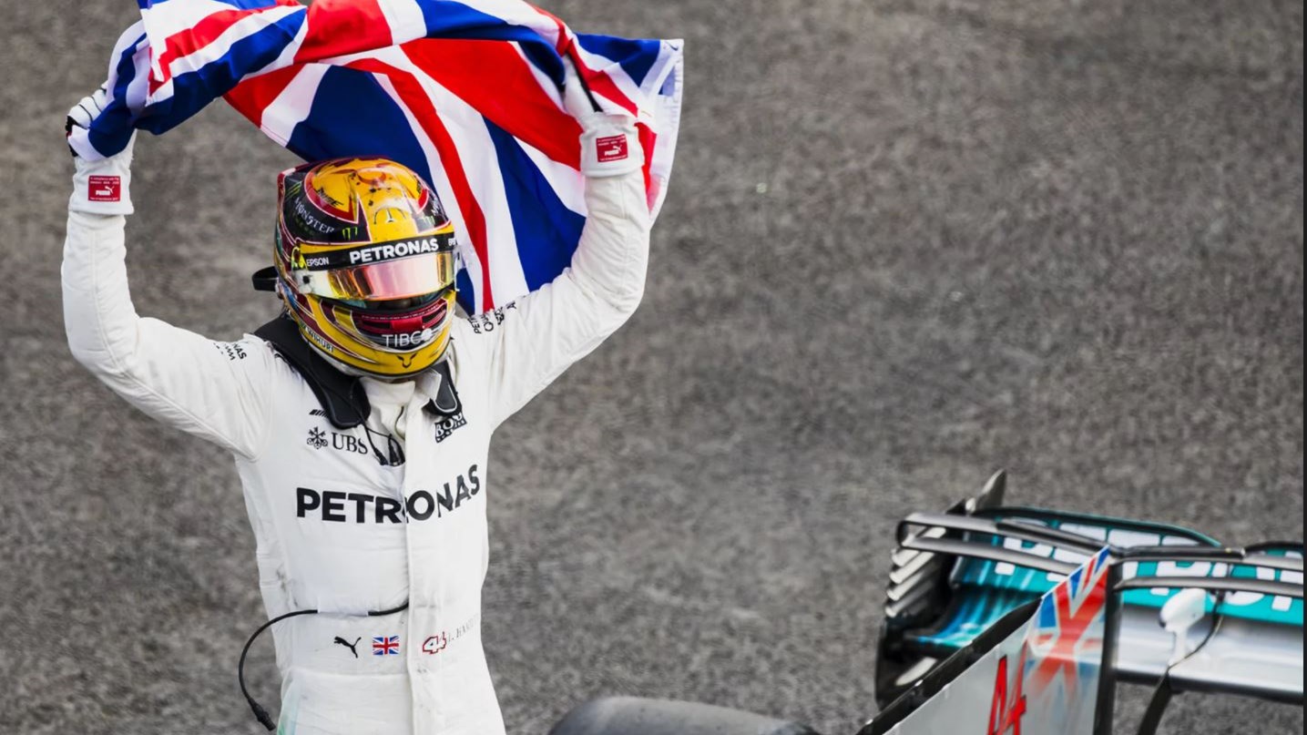 Και ο Λιούις Χάμιλτον στα Paradise Papers Δεν πλήρωσε φόρους για το πολυτελές αεροσκάφος του