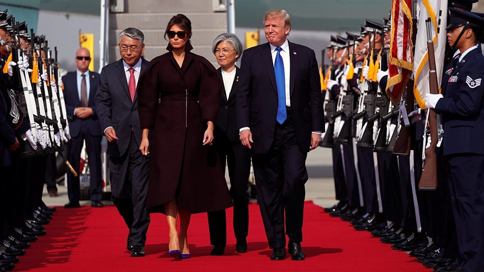 Το φιλί του Τραμπ στη Μελάνια – ΦΩΤΟ – ΒΙΝΤΕΟ