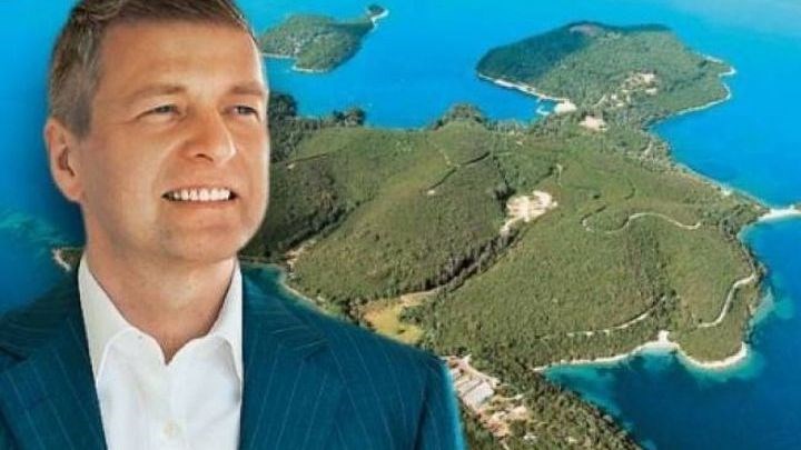 Ξενοδοχειακό συγκρότημα ετοιμάζει ο Ριμπολόβλεφ στον Σκορπιό