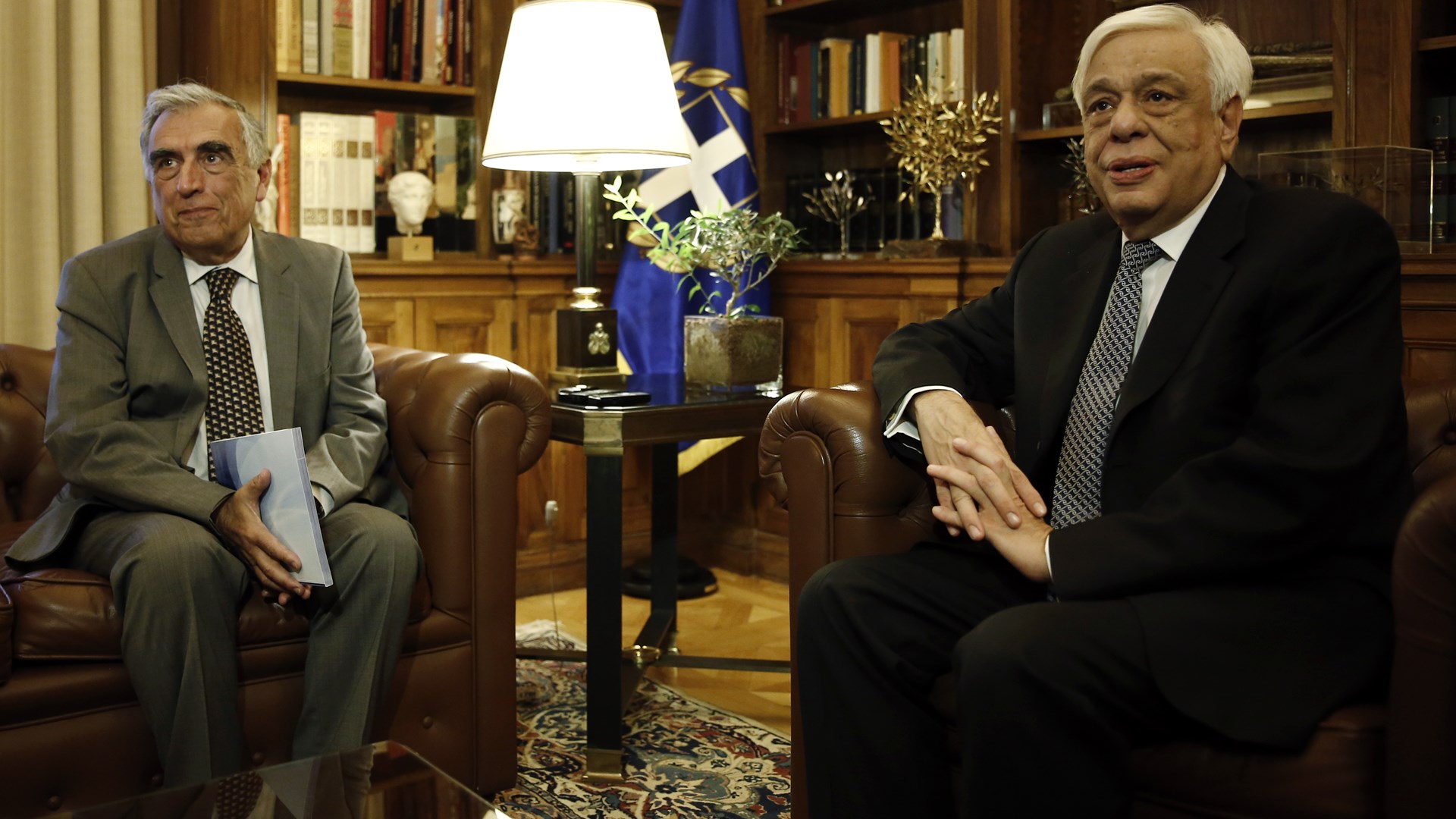 Συνάντηση του Παυλόπουλου με τον πρόεδρο της Αρχής Προστασίας Προσωπικών Δεδομένων