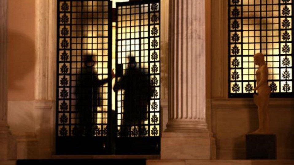 Μαξίμου: H Δεξιά της οικογένειας Μητσοτάκη χώνεται μέχρι τον λαιμό στο καθαρτήριο των fake news