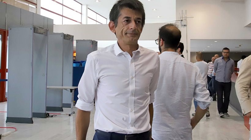 Έγιναν πολλοί οι “Καρανίκες” στο facebook