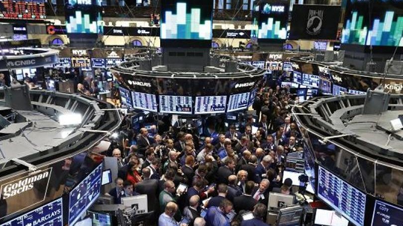 Wall Street: Με απώλειες έκλεισαν o Dow Jones και ο S&P 500