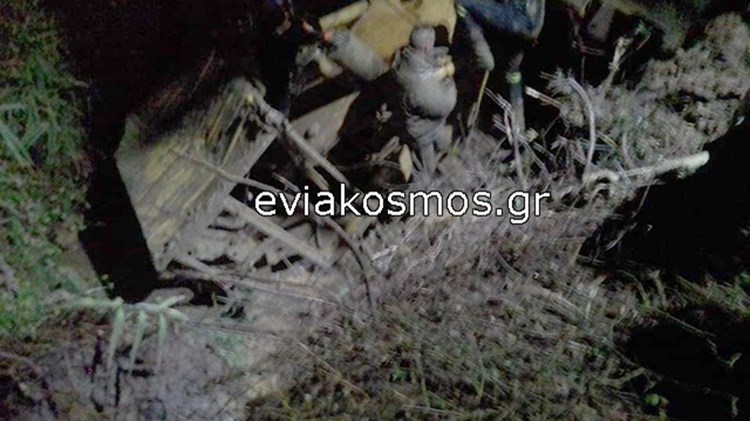Τραγωδία στην Εύβοια: Νεκρός ένας 71χρονος που καταπλακώθηκε από την μπουλντόζα του – ΦΩΤΟ
