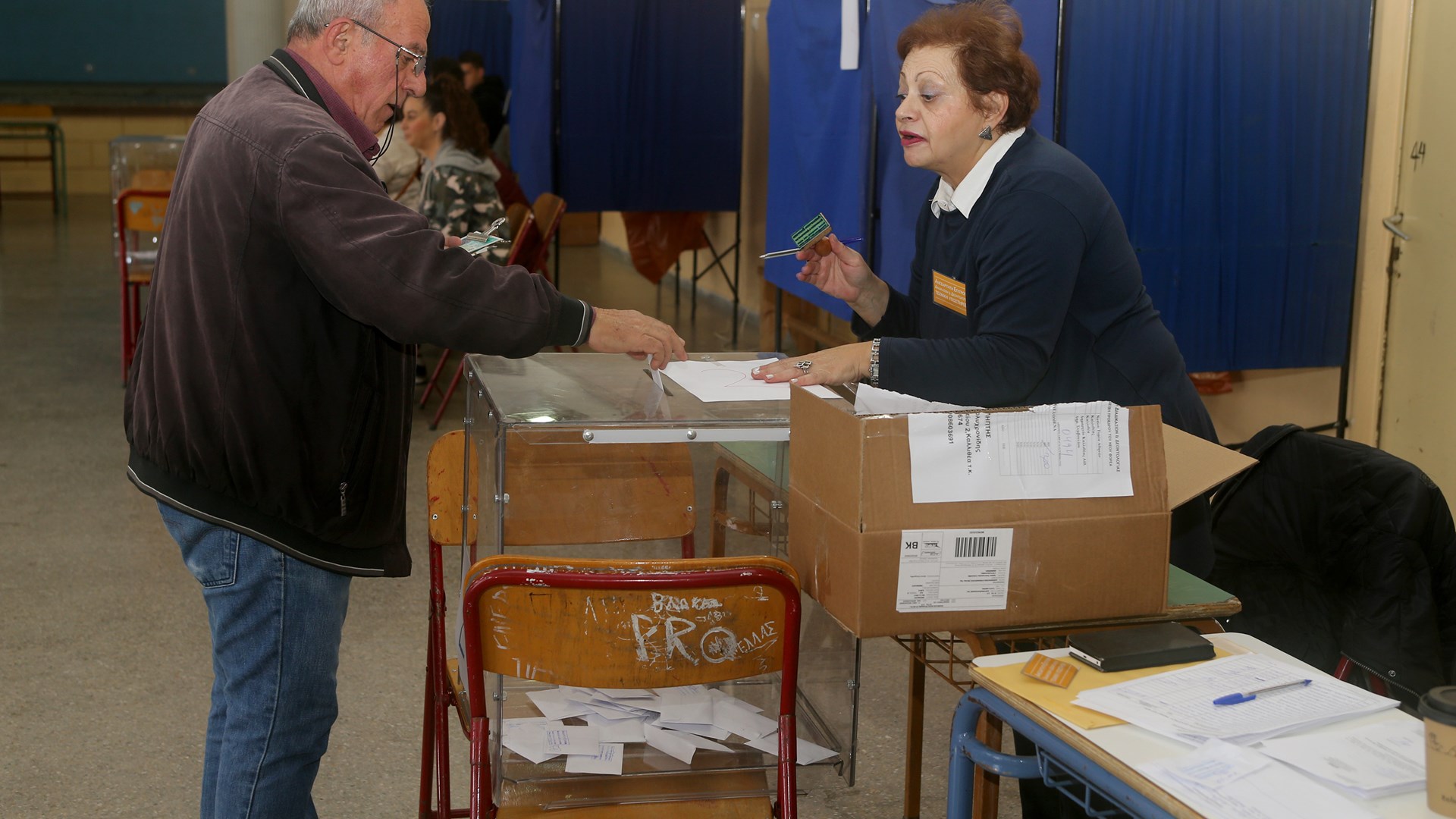 Σε εξέλιξη η ψηφοφορία για την εκλογή της ηγεσίας του νέου φορέα της Κεντροαριστεράς
