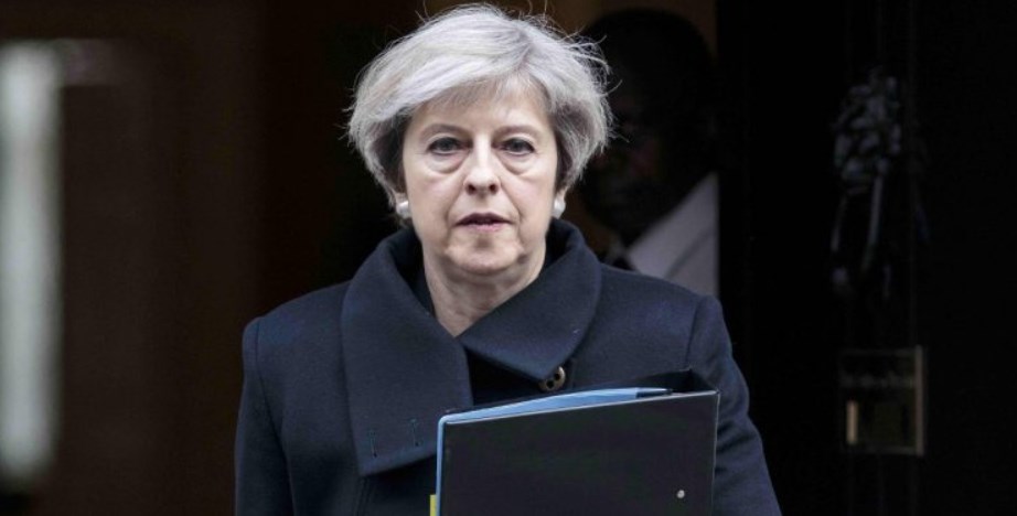 Μέι: Δεσμευόμαστε να προστατέψουμε την Ευρώπη από την απειλή της Ρωσίας