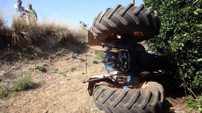Ηλεία: 55χρονος αγρότης καταπλακώθηκε από το τρακτέρ του