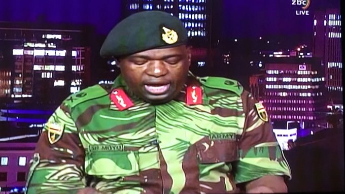 Ζιμπάμπουε: Στρατιωτικοί αρνούνται ότι βρίσκεται σε εξέλιξη πραξικόπημα – ΒΙΝΤΕΟ