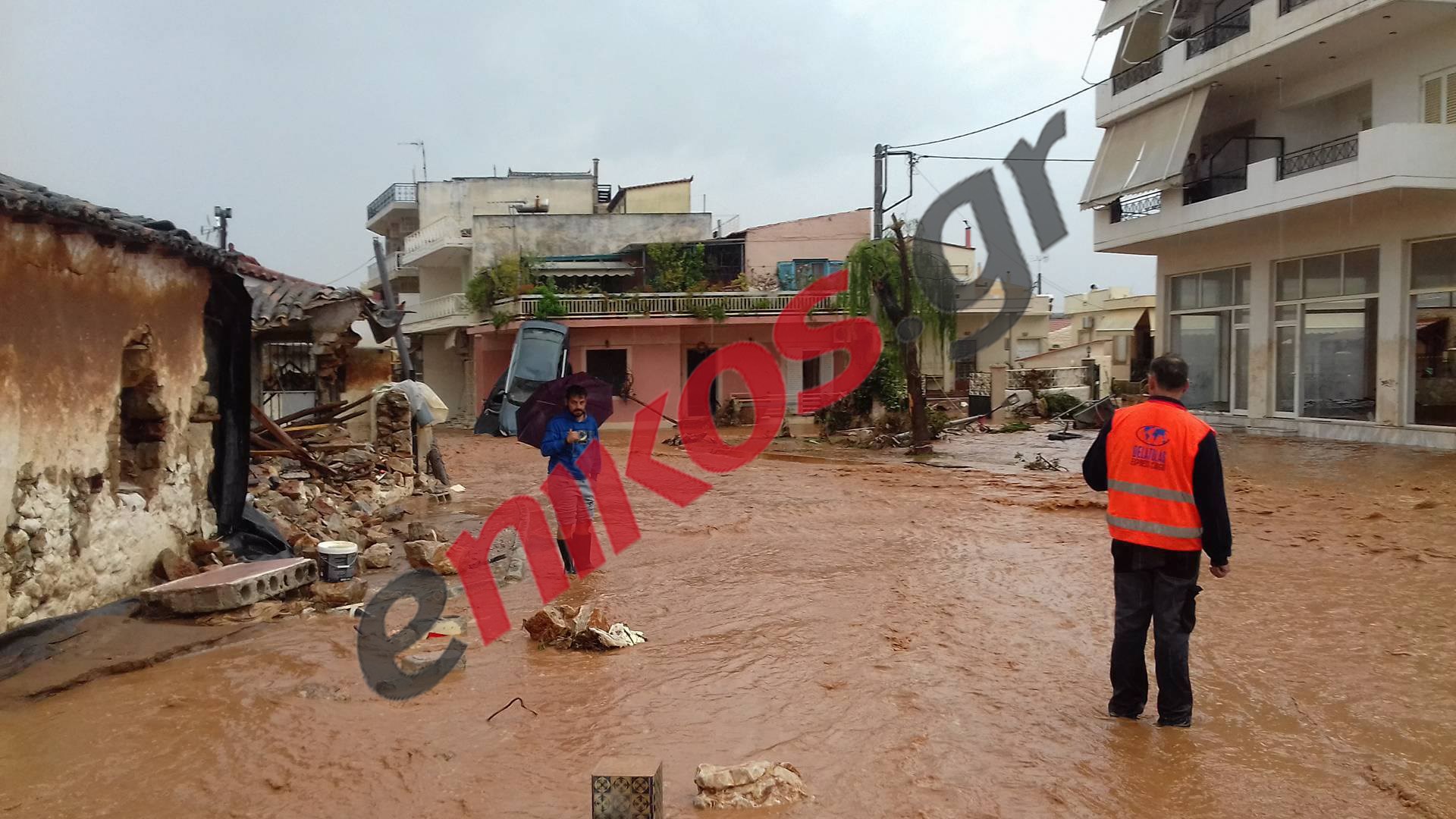 Εφιαλτικές εικόνες από τις πλημμύρες στη Μάνδρα – ΦΩΤΟ αναγνώστη