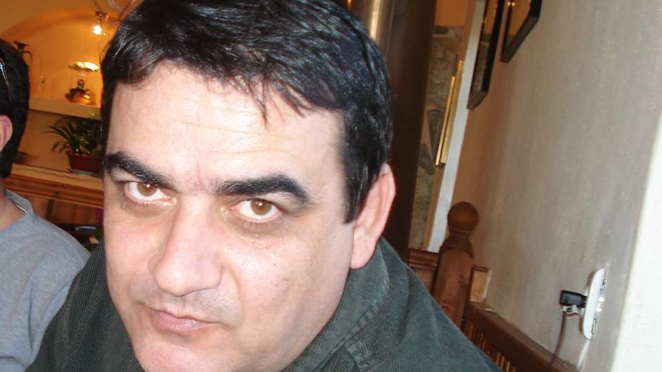 Έφυγε σε ηλικία 54 ετών ο δημοσιογράφος Απόστολος Τσιόγκας