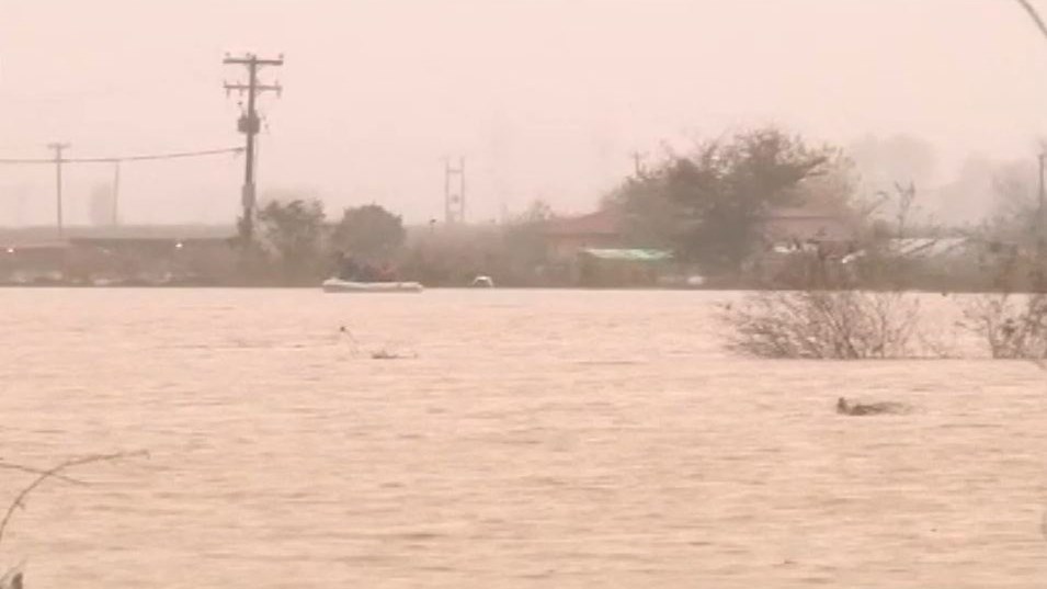 Προβλήματα στην Πιερία από την κακοκαιρία – Αίσιο τέλος στην επιχείρηση απεγκλωβισμού στο Βαρικό – ΒΙΝΤΕΟ