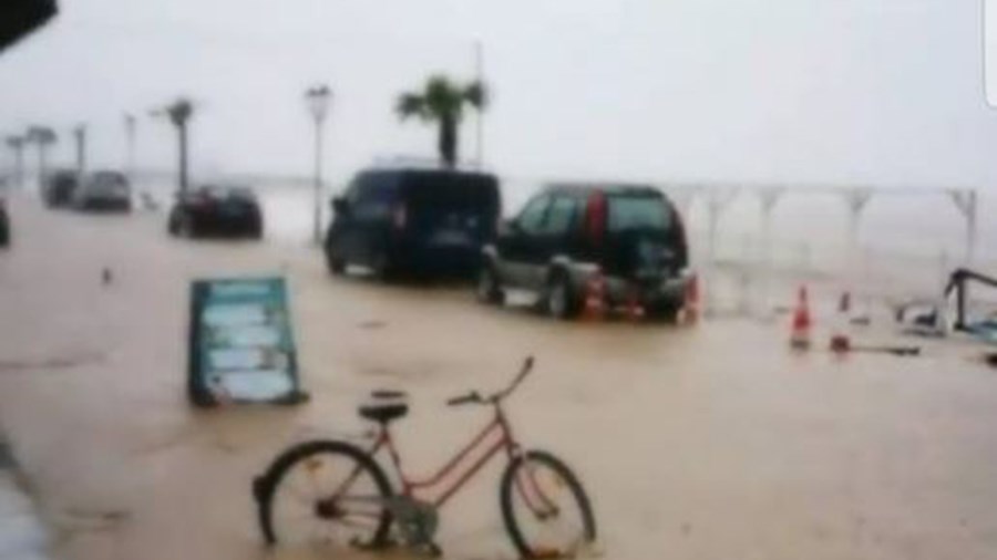 “Πνίγηκε” από την καταρρακτώδη βροχή ο Πλαταμώνας – ΦΩΤΟ – ΒΙΝΤΕΟ