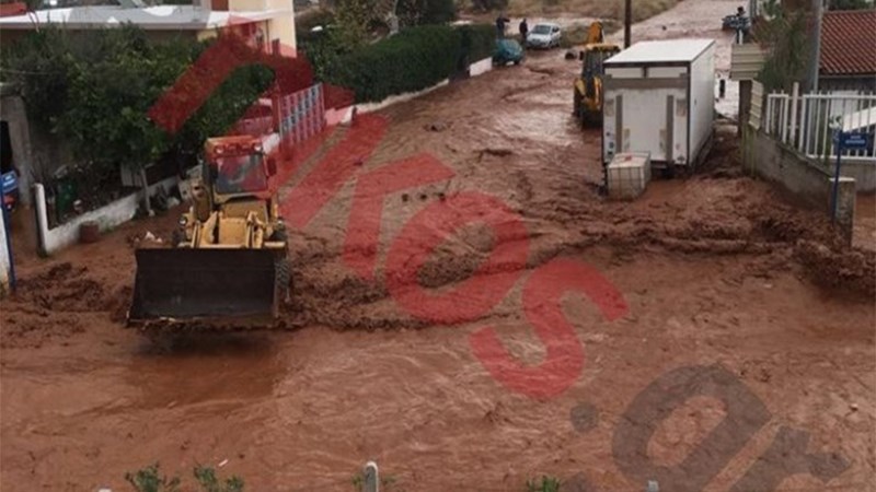 Σε εξέλιξη η επιχείρηση εντοπισμού των αγνοουμένων της φονικής πλημμύρας – Στις έρευνες συνδράμουν και δύτες