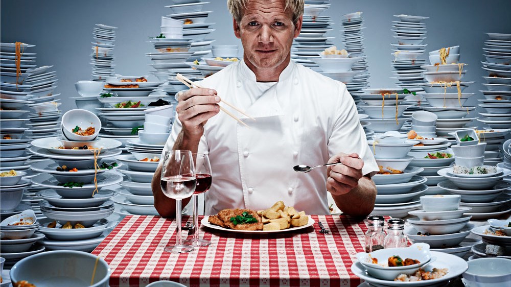 5 πράγματα που πρέπει οπωσδήποτε να έχεις στο ψυγείο σύμφωνα με τον Γκόρντον Ράμσεϊ