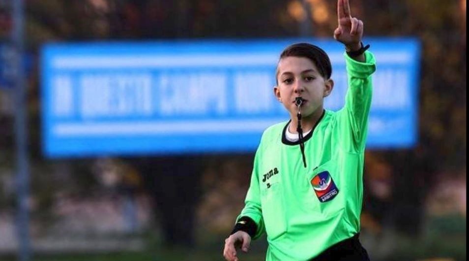 Aυτός είναι ο νεότερος διαιτητής στον κόσμο