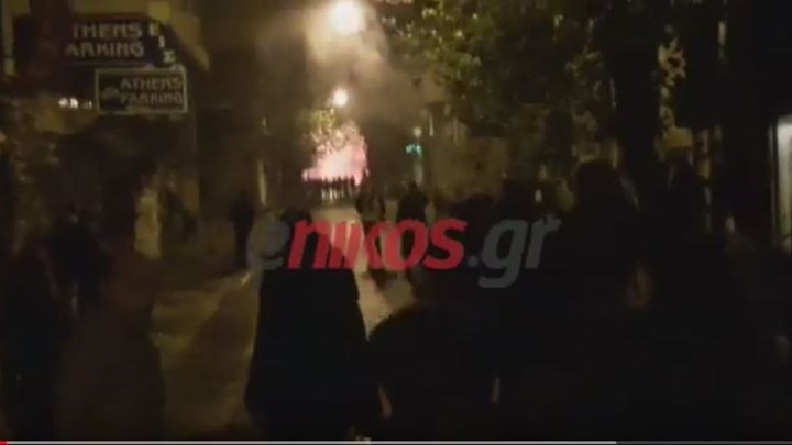 Αναβλήθηκε η δίκη των συλληφθέντων για τα επεισόδια στα Εξάρχεια λόγω απουσίας μαρτύρων αστυνομικών