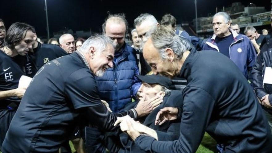 Συγκλονιστικό – Λύγισε ο Φραντζέσκος μπροστά στον Γκέραρντ – ΦΩΤΟ