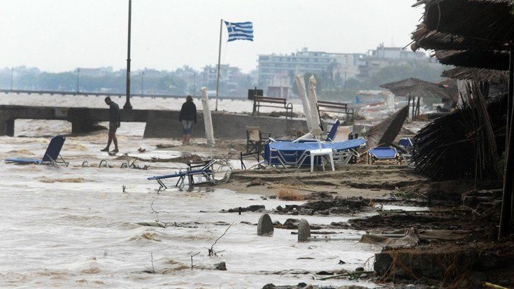 Πλημμυροπαθείς της Νέας Μηχανιώνας καταγγέλλουν: “14 μήνες περιμένουμε τις αποζημιώσεις”