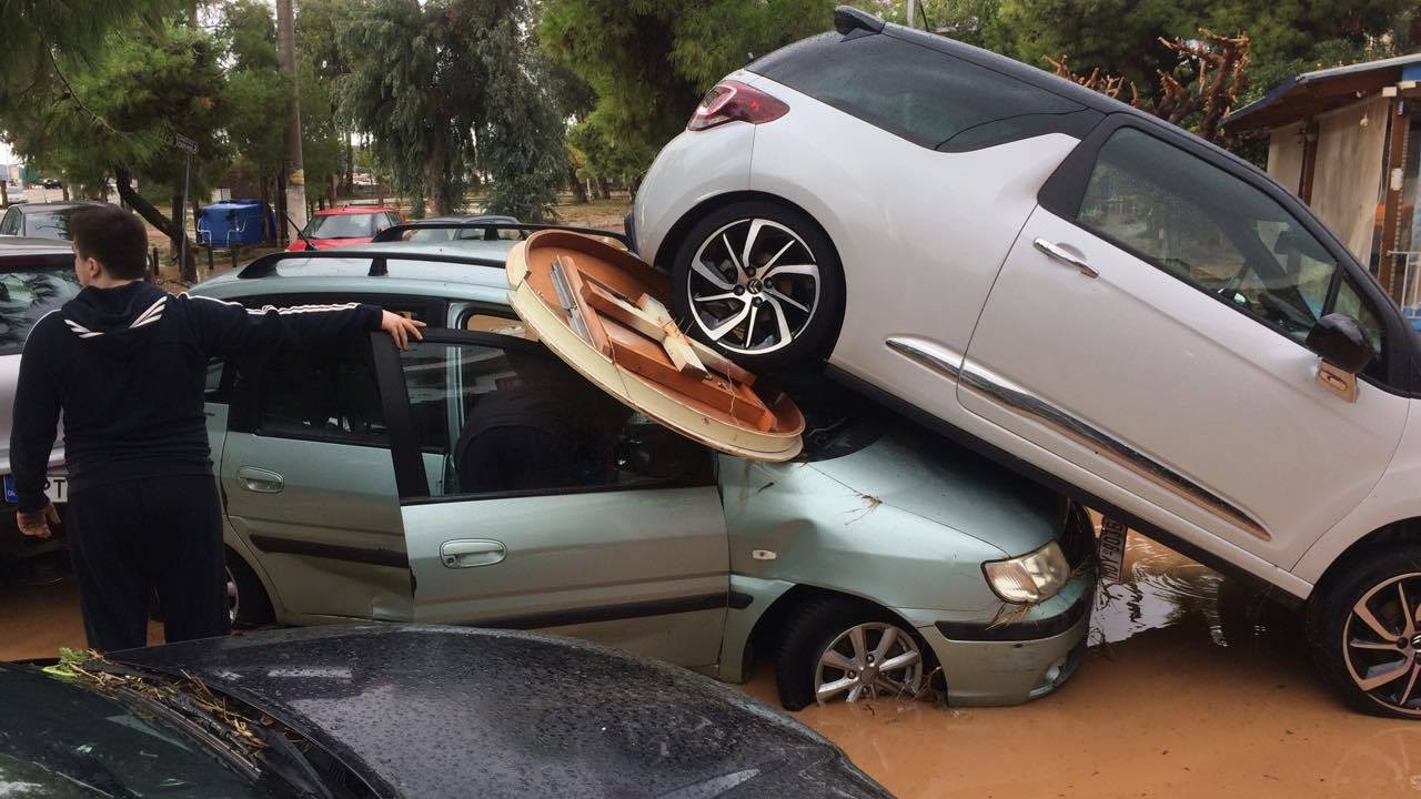Ποιος είναι ο άνδρας που ανασύρθηκε νεκρός το πρωί στη Μάνδρα