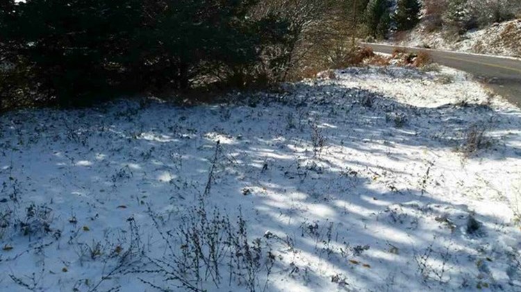 Έπεσαν τα πρώτα χιόνια στο Καϊμάκτσαλαν – ΦΩΤΟ