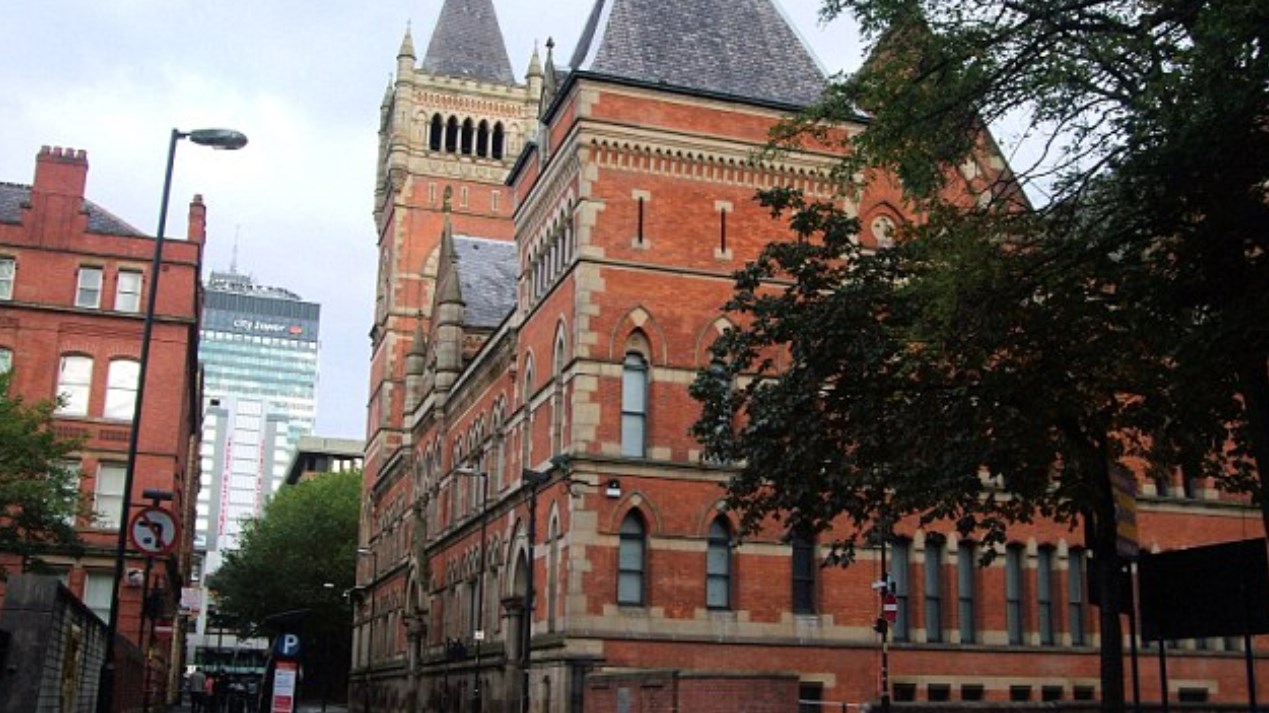 Βρέθηκε στο ίδιο κελί με τον βιαστή του, 37 χρόνια μετά την κακοποίηση