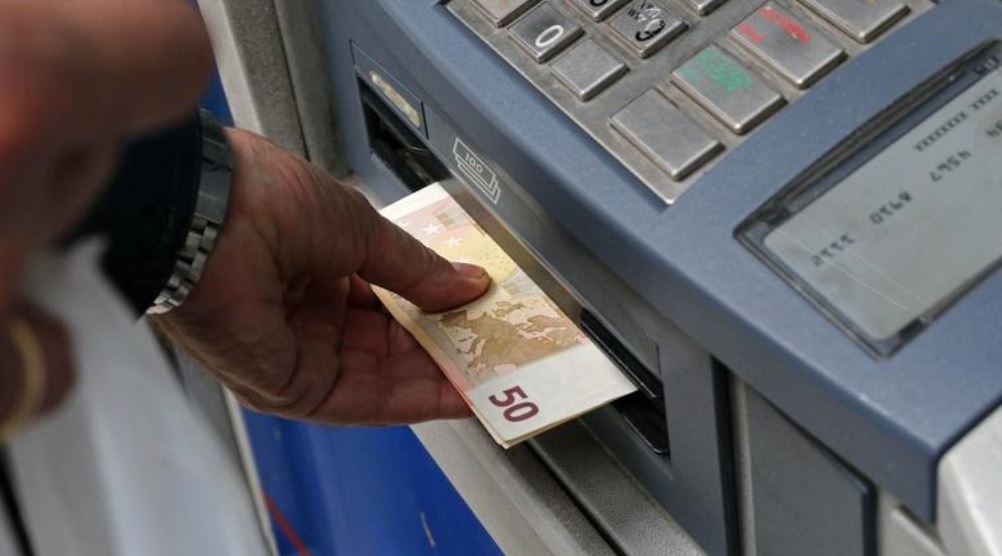 Επί τρία χρόνια έπαιρνε το επίδομα της νεκρής συζύγου του