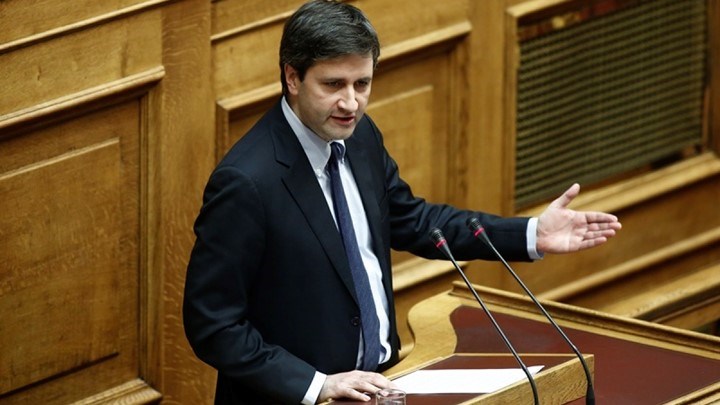 Αυξήσεις φορολογικών εσόδων και μειώσεις δαπανών προβλέπει ο προϋπολογισμός – Αύξηση και του χρέους