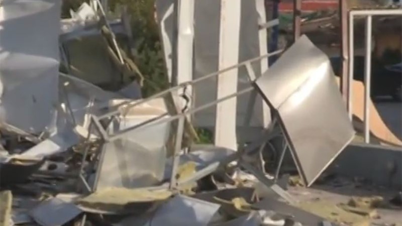 Συγκλονιστικές εικόνες από ΑΤΜ που ανατίναξαν τα ξημερώματα – ΦΩΤΟ – ΒΙΝΤΕΟ