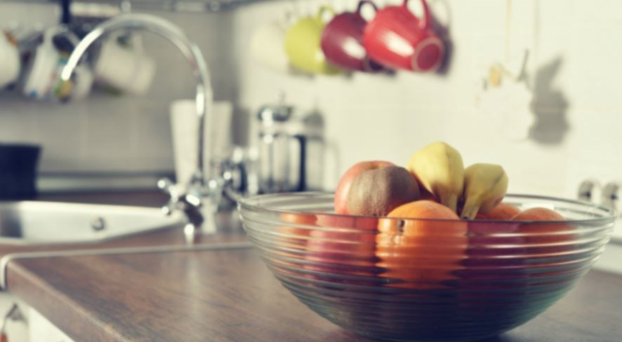 Δείτε τι θα συμβεί αν βάλετε τα φρούτα σας σε ένα δοχείο με σόδα