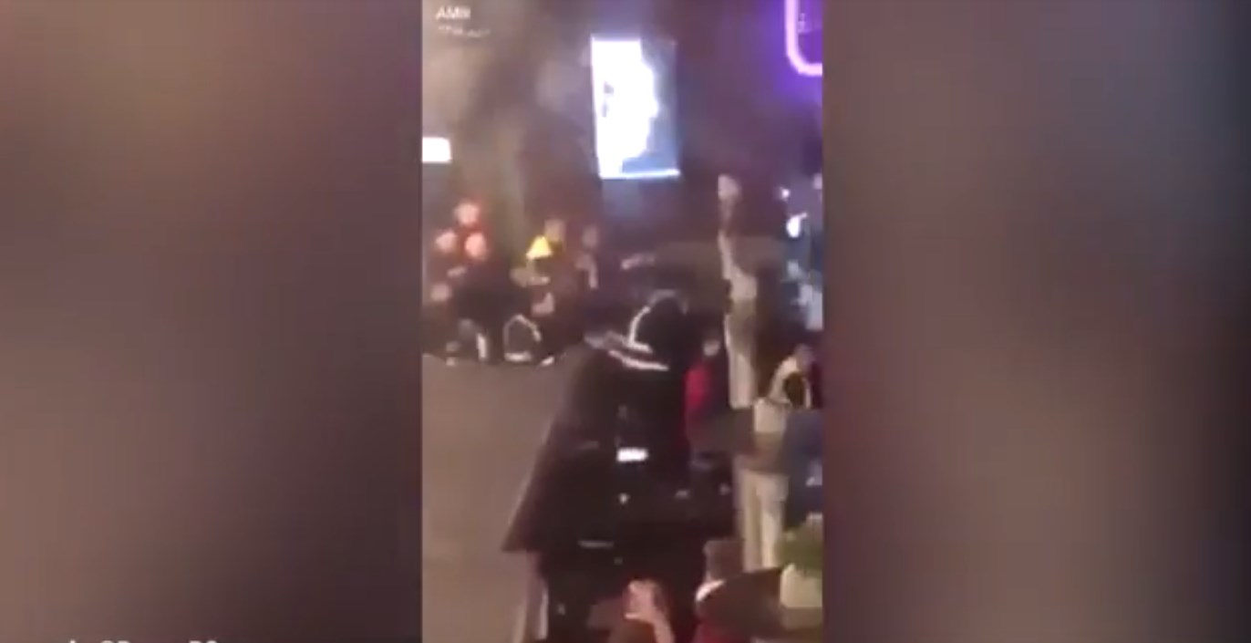 Άγριο ξύλο μεταξύ οπαδών στο Λίβερπουλ -ΒΙΝΤΕΟ