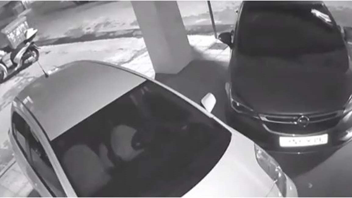 Κλέφτης αρπάζει μηχανάκι ανενόχλητος και το …επιστρέφει διαλυμένο – ΦΩΤΟ – ΒΙΝΤΕΟ