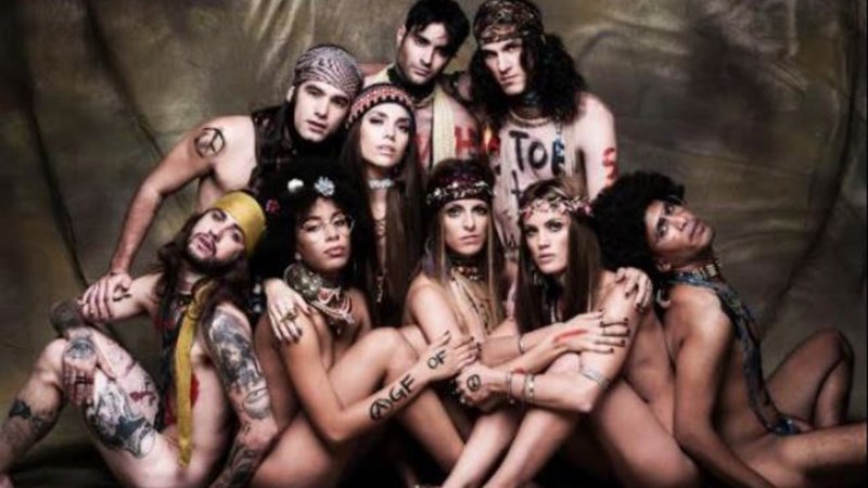 Τολμηρό «Hair» που… τα σπάει στο θέατρο «Χώρα»