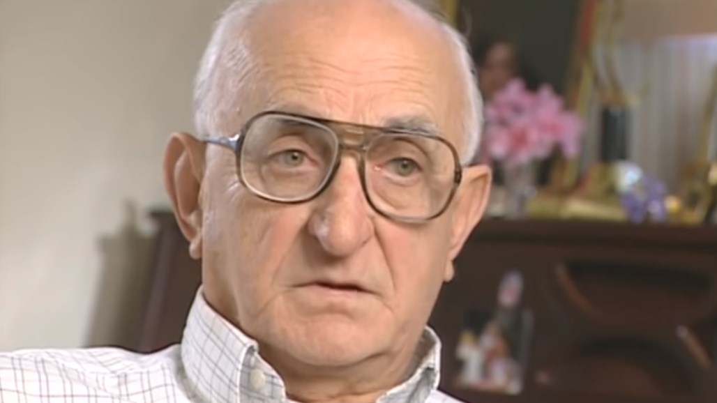 Πέθανε ο κουρέας του Άουσβιτς – Πως είχε περιγράψει τη κόλαση που πέρασε – ΒΙΝΤΕΟ