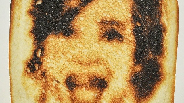 Αλήθεια, τι θα λέγατε για ένα τοστ με την… selfie σας; – ΦΩΤΟ ΚΑΙ ΒΙΝΤΕΟ