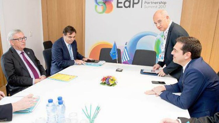 Συνάντηση Τσίπρα – Γιούνκερ στις Βρυξέλλες – Τι συζητήθηκε για τις φονικές πλημμύρες και την αξιολόγηση