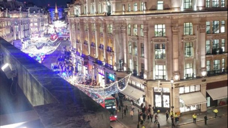 Συγκλονιστικό βίντεο από το Λονδίνο – Ο κόσμος τρέχει πανικόβλητος να σωθεί