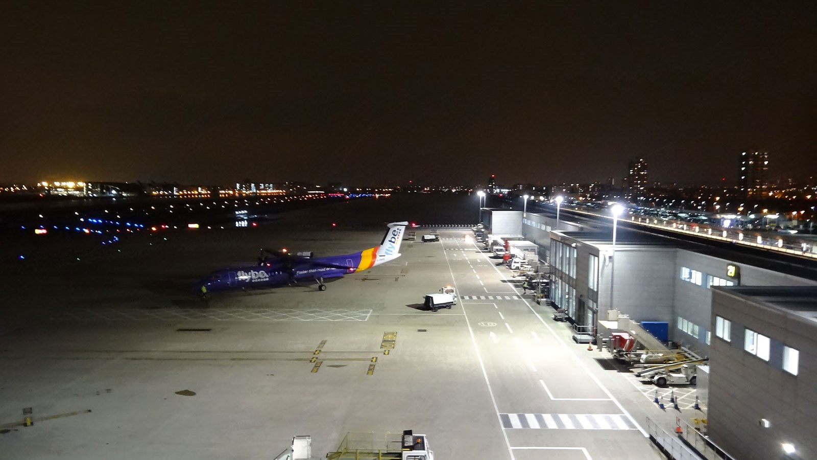 Συναγερμός στο αεροδρόμιο της Γλασκώβης – Έκλεισε προσωρινά λόγω παγετού – ΦΩΤΟ