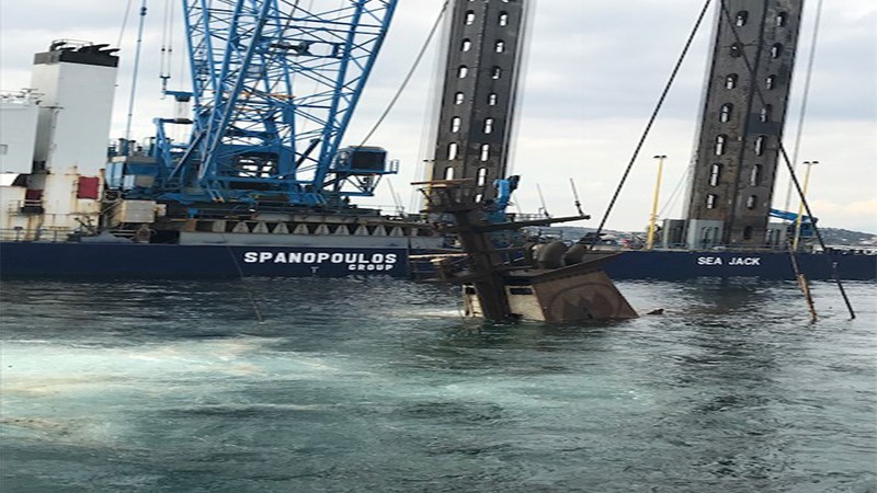 Η ανέλκυση του “Αγία Ζώνη 2” – ΦΩΤΟ