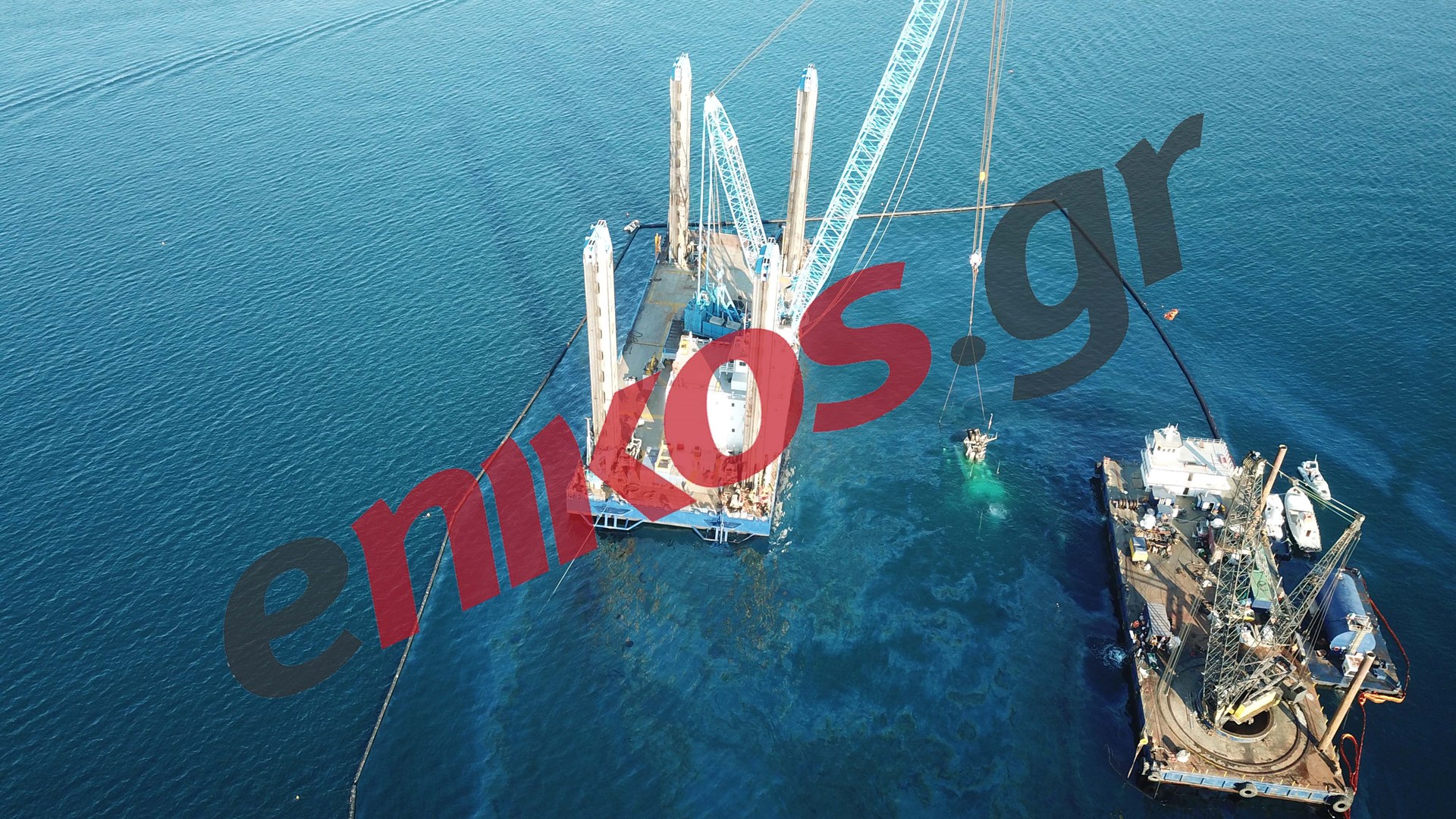 Εντυπωσιακές εικόνες από drone κατά τη διάρκεια της ανέλκυσης του “Αγία Ζώνη 2” – ΦΩΤΟ