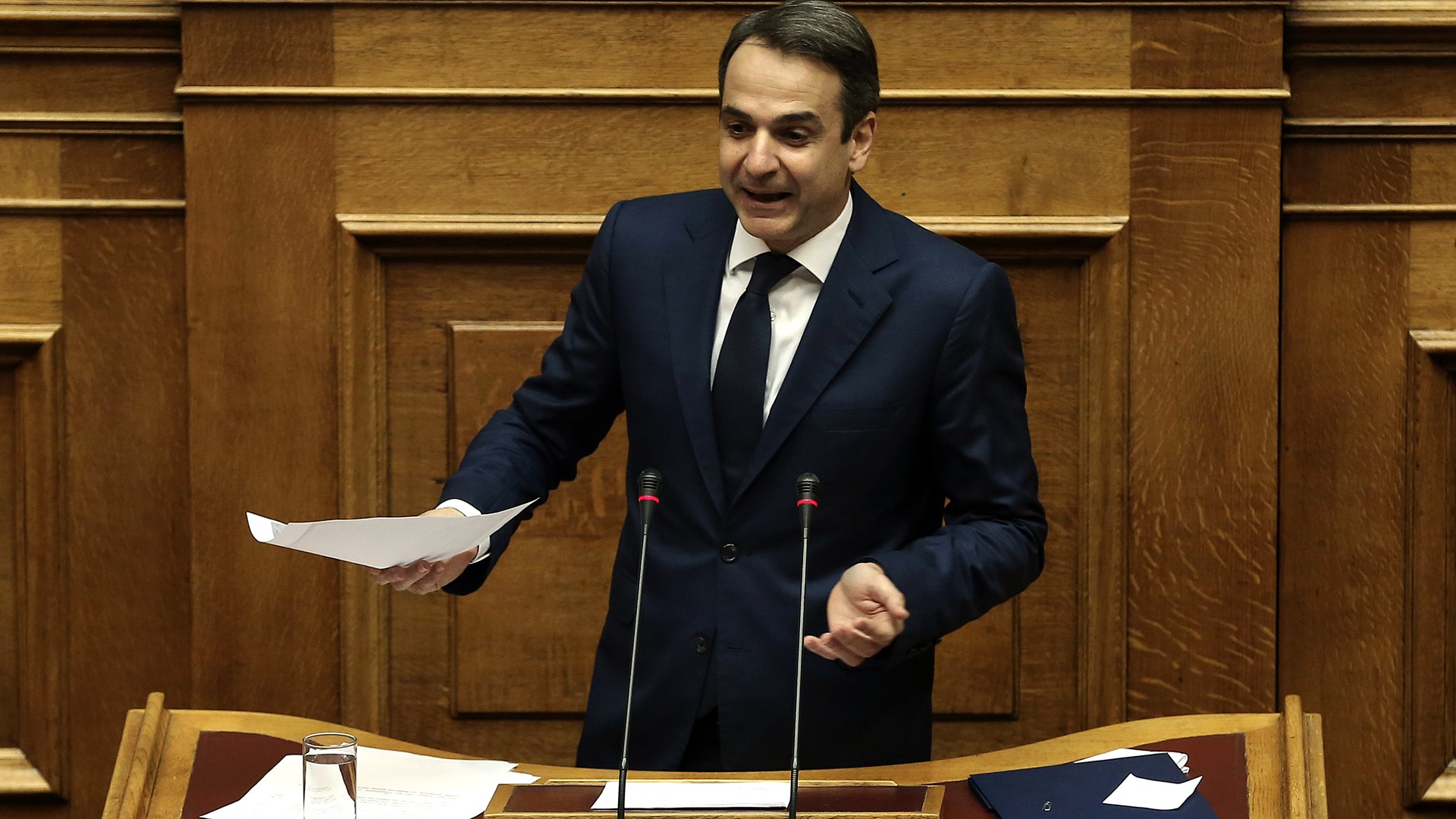 Μητσοτάκης στον Τσίπρα: Είστε δεμένος χειροπόδαρα με τον Καμμένο – Μετά τις εκλογές θα διερευνηθεί η υπόθεση – ΒΙΝΤΕΟ