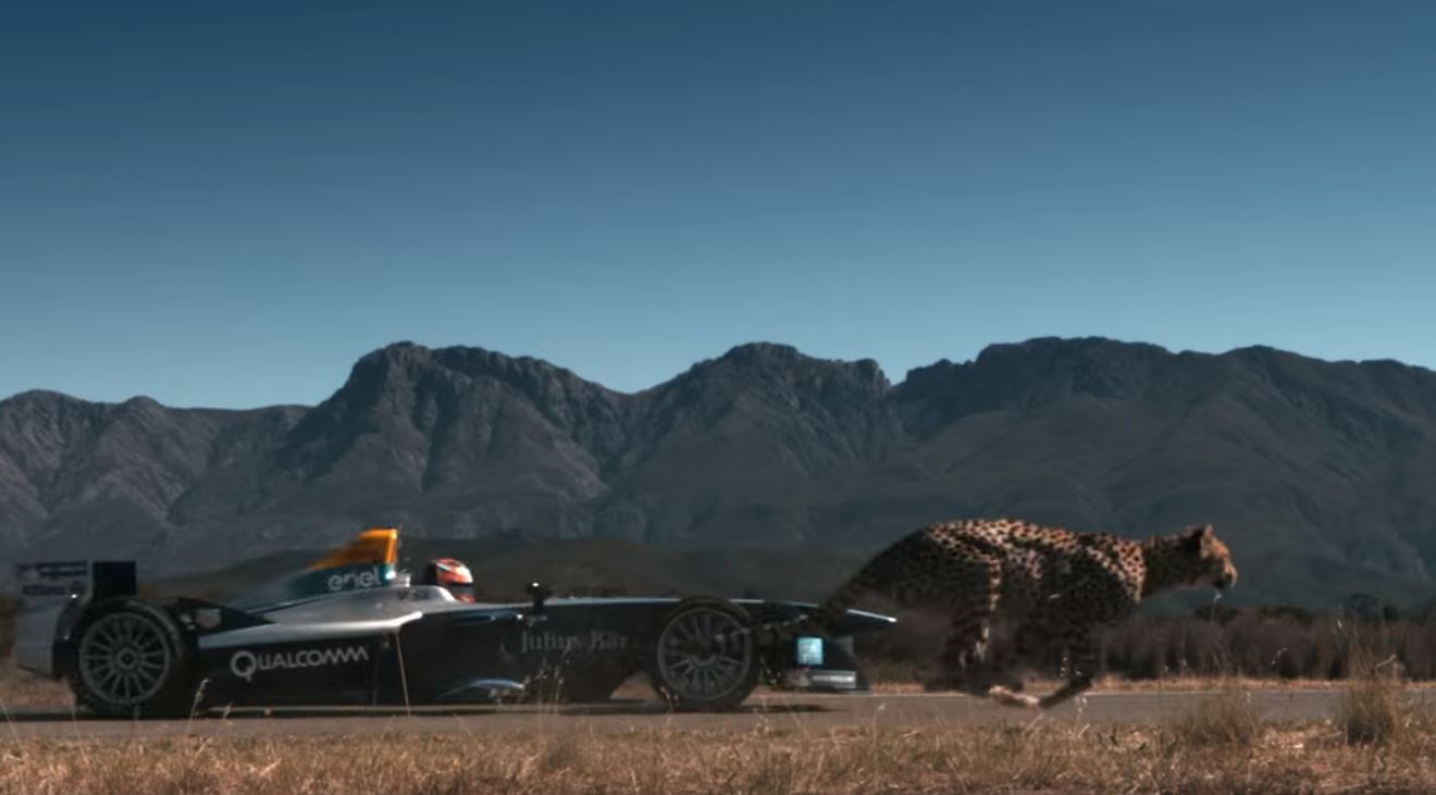 Αυτός είναι ο πιο αναπάντεχος αγώνας ταχύτητας που είδατε ποτέ – ΒΙΝΤΕΟ