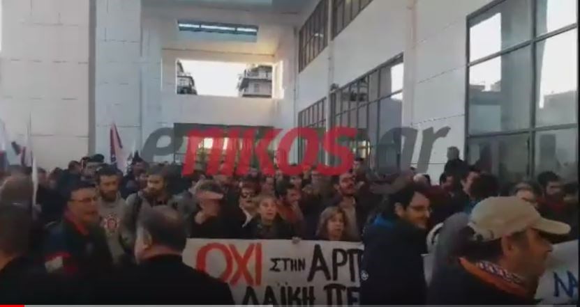 BINTEO από την ένταση στο Ειρηνοδικείο Αθηνών – ΤΩΡΑ
