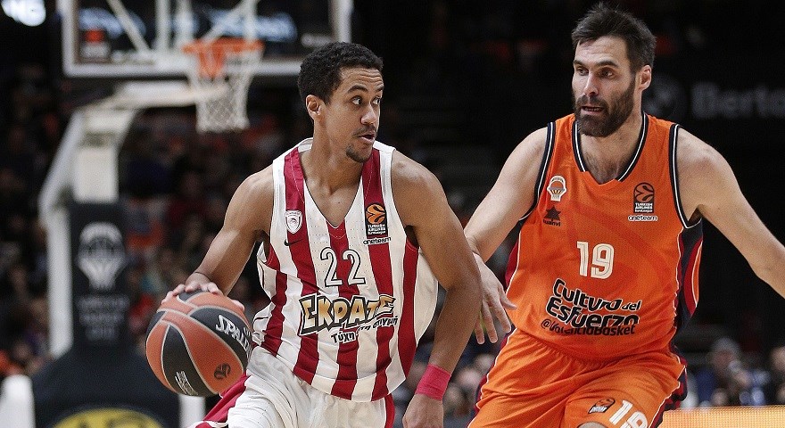 Βαλένθια – Ολυμπιακός 45-54 (30′)