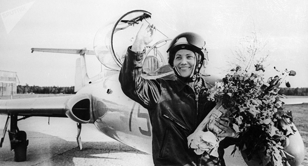 Έφυγε από τη ζωή η πρώτη γυναίκα πιλότος που έσπασε το φράγμα του ήχου